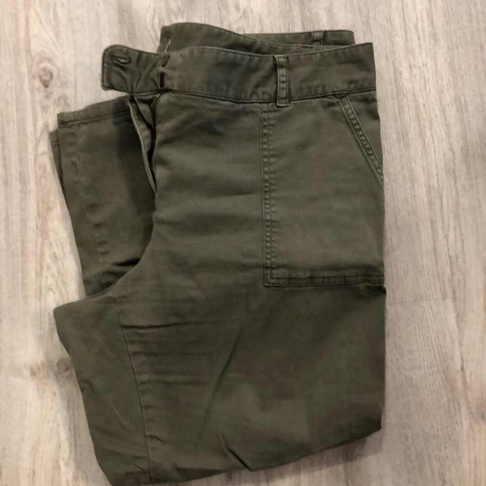 Loft size 14 cropped pants